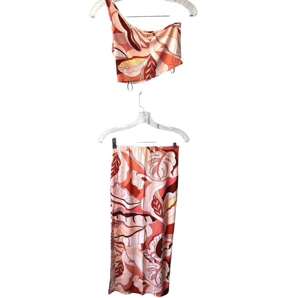 Forever 21 One Shoulder Crop Top Abstract Pattern Maxi Skirt  2 pc Size Small